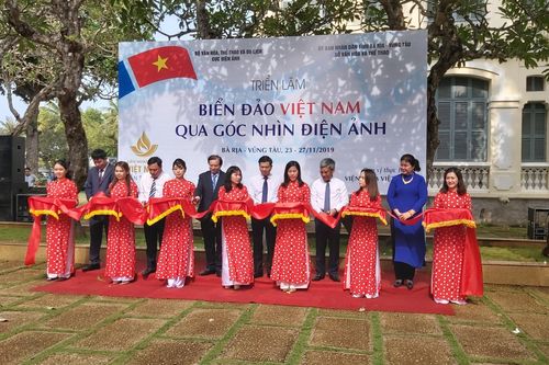 Triển lãm Biển, đảo Việt Nam qua góc nhìn điện ảnh