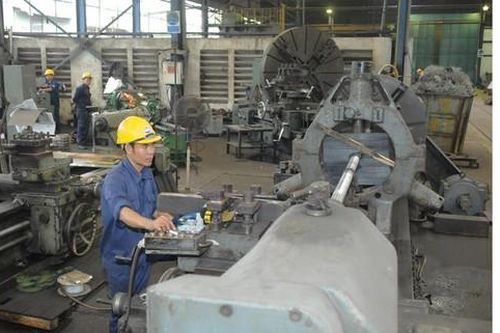 Quan tâm người lao động nặng nhọc, độc hại, nguy hiểm