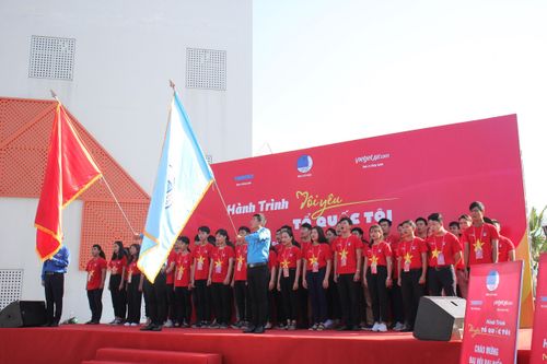 1.000 thanh niên Đà Nẵng hưởng ứng hành trình 'Tôi yêu tổ quốc tôi'