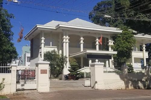 Xác minh 7 trường hợp đã chết vẫn đi khám bảo hiểm y tế