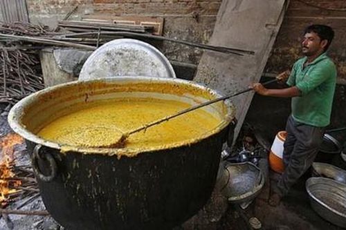 Hy hữu bé trai 3 tuổi tử vong vì té vào nồi cà ri