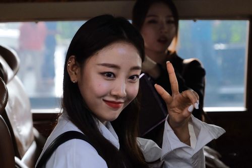 Dàn mỹ nữ 10X Kpop đến Hà Nội
