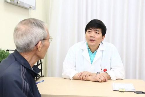 Vì bệnh khó nói nhiều người tự chữa bệnh dẫn đến thiếu máu mạn tính