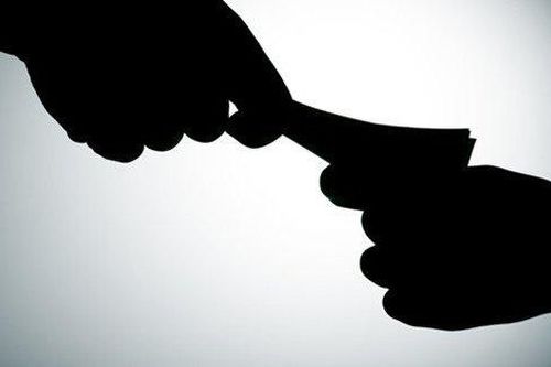 Khởi tố trưởng phòng giao dịch Bảo hiểm Pjico vòi tiền người nhà ngư dân tử vong