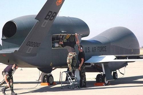 UAV 'khủng' thuộc không quân Mỹ lại gần hai căn cứ lớn của Nga ở Syria