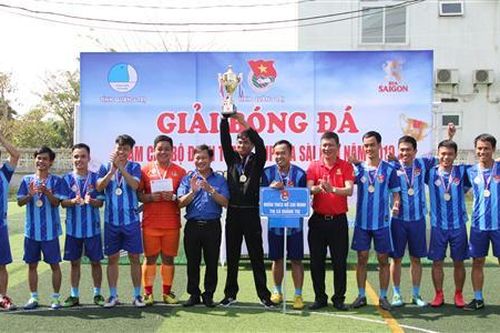Bế mạc Giải bóng đá nam cán bộ Đoàn tỉnh Quảng Trị tranh Cup Bia Sài Gòn lần thứ I-2019: Đội bóng đá Thị đoàn Quảng Trị đoạt Cup vô địch