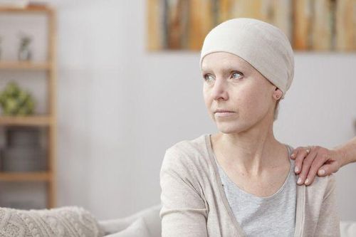 Lưu ý khi chăm sóc bệnh nhân xạ trị ung thư