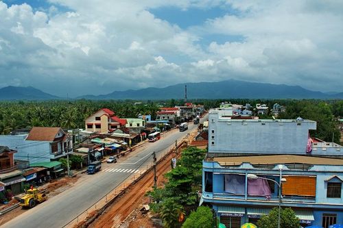 Lập 7 hồ sơ khống chiếm đoạt tiền đền bù đất, 4 cán bộ bị truy tố