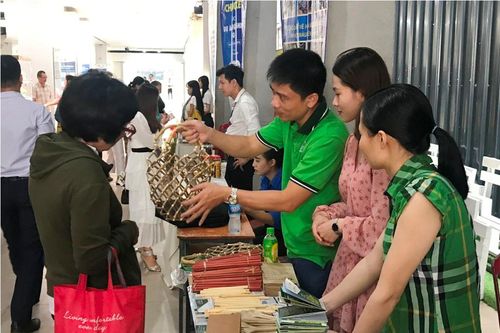Hỗ trợ thanh niên khởi nghiệp phát triển tài nguyên bản địa