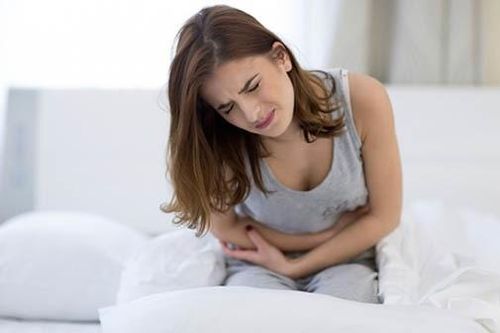 Ung thư dạ dày vì ăn đồ rẻ tiền, bỏ bữa để... mua mỹ phẩm