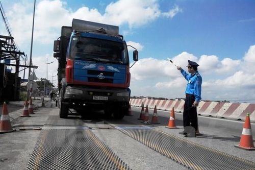 Làm rõ tố giác lãnh đạo cảnh sát can thiệp không xử lý xe vi phạm