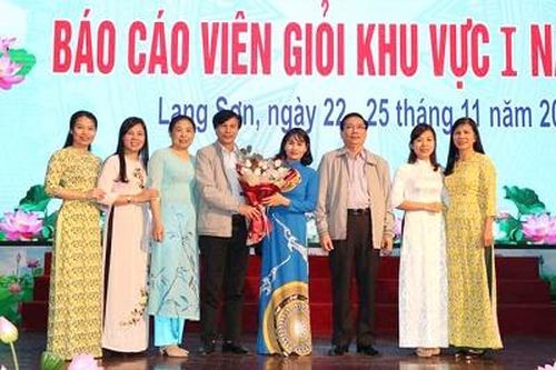 Thí sinh Phú Thọ đạt giải Nhì hội thi báo cáo viên giỏi khu vực I