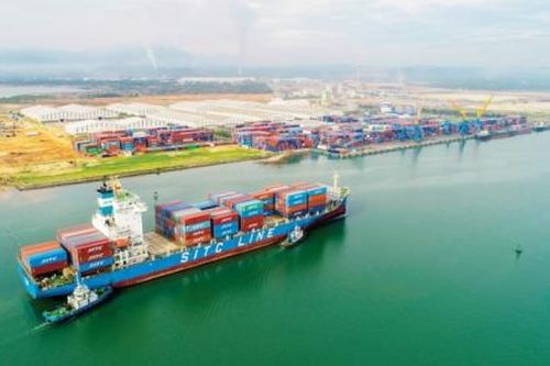 Khơi thông dòng chảy logistics