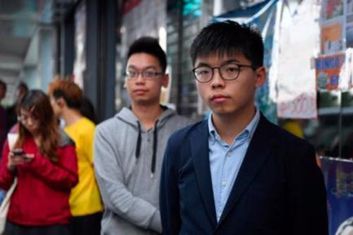 Các ứng viên ủng hộ dân chủ thắng áp đảo trong bầu cử địa phương Hong Kong