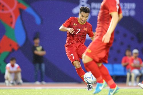Trọng Hùng kiến tạo, Triệu Việt Hưng nâng tỷ số lên 4-0 cho U22 Việt Nam