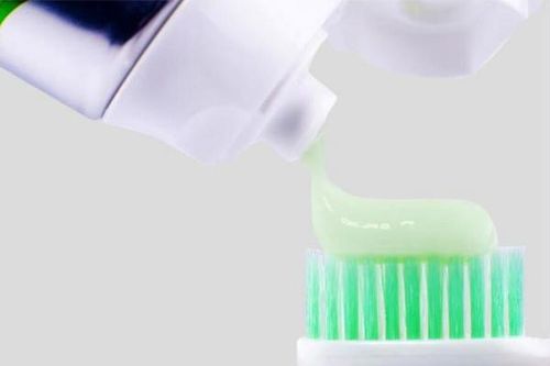 Kem đánh răng trà xanh Select bị phát hiện không đạt chất lượng