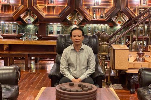 Doanh nhân Việt sở hữu bộ sưu tập whisky đắt nhất thế giới