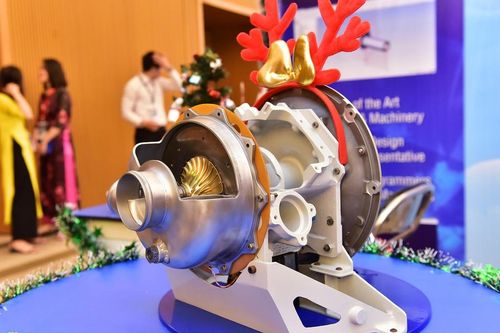 Máy bay siêu nhẹ xuất hiện tại triển lãm hàng không ở TP.HCM