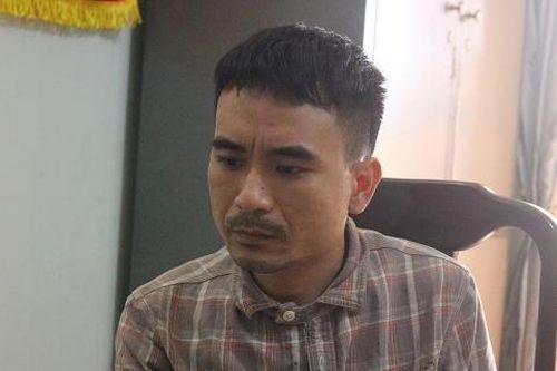 Khách đâm tài xế taxi vì không nghe lời