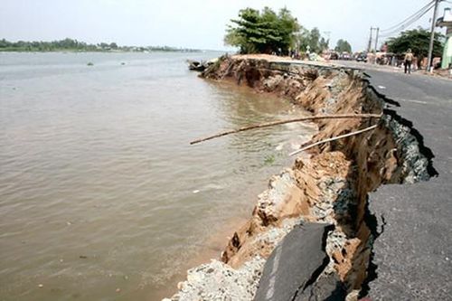 Hơn 680 điểm sạt lở bờ sông ở ĐBSCL