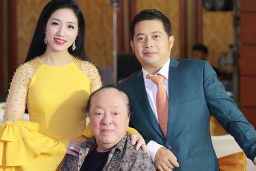 NSND Trung Kiên trực trào nước mắt khi thấy các học sinh trưởng thành