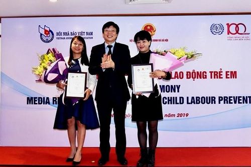16 tác phẩm đạt giải cuộc thi viết về phòng ngừa lao động trẻ em