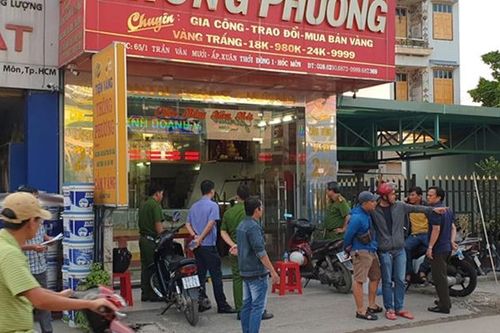 Bắt đối tượng cung cấp súng cho 2 nghi can cướp tiệm vàng ở TP.HCM