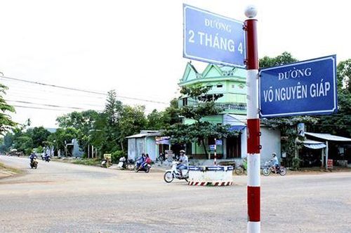 Còn nhiều hạn chế trong việc đặt, đổi tên đường, phố, công trình công cộng