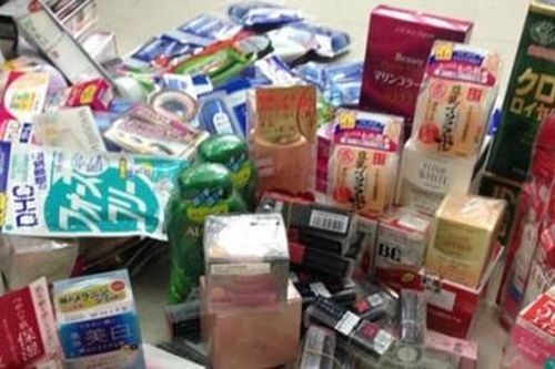 Hàng giả, hàng nhái vẫn 'bủa vây' người tiêu dùng
