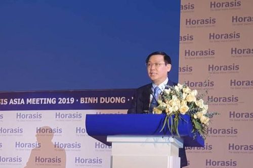 Tiếp tục đổi mới mạnh mẽ mô hình tăng trưởng theo hướng bền vững, bao trùm, sáng tạo
