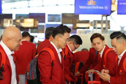 Đoàn thể thao Việt Nam háo hức lên đường dự SEA Games