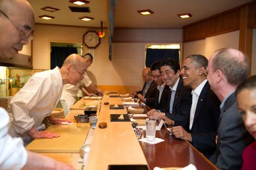'Linh hồn' của tiệm sushi ngon nhất thế giới vừa bị tước sao Michelin