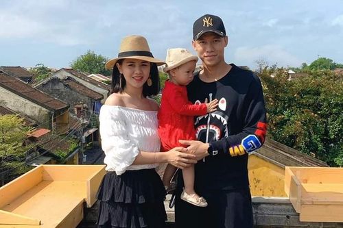 Hải Quế, Huy Hùng đưa nửa kia đi du lịch dịp cuối năm