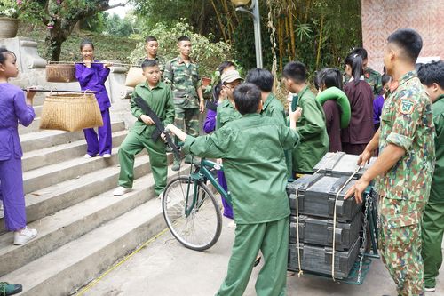 Học lịch sử và di sản thông qua trải nghiệm ở bảo tàng: Hiểu nhanh và thấm lâu