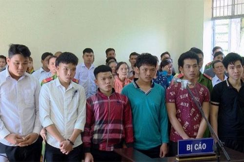 Gần 20 năm tù cho sáu bị cáo giả danh công an