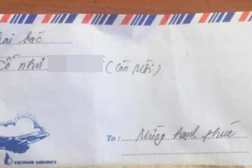 Khách đi ăn cưới mừng đúng 2000 đồng kèm lời lẽ thô tục gây phẫn nộ