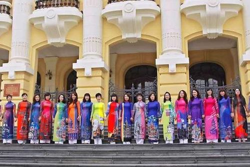Bao giờ áo dài Việt Nam có một ngày đặc biệt để tôn vinh?