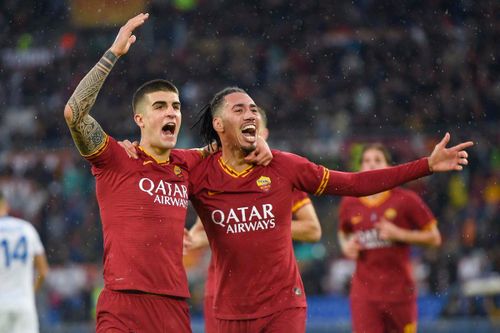 Smalling 'lên đồng', MU nhận ngay cục tiền từ AS Roma