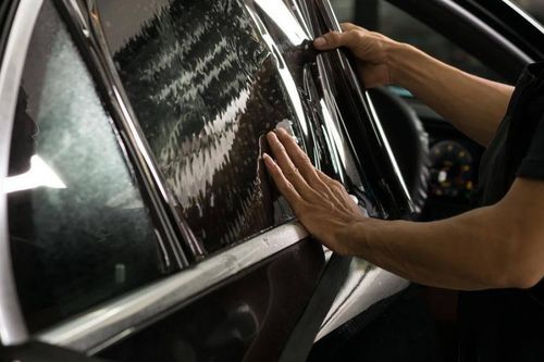Những lưu ý quan trọng khi dán phim cách nhiệt cho ô tô