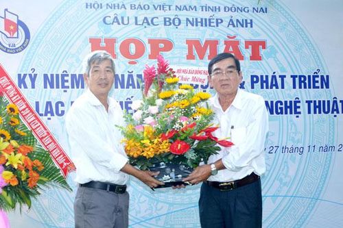 Họp mặt 30 năm thành lập CLB Nhiếp ảnh báo chí và nghệ thuật