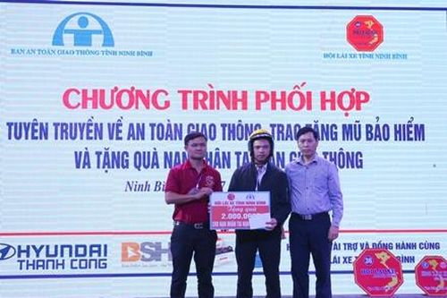 Ban An toàn giao thông tỉnh tuyên truyền về an toàn giao thông cho đội ngũ lái xe