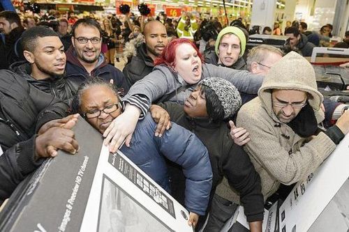 'Cứ mùa Black Friday là tôi lại mua sắm bất chấp tới phát sợ'