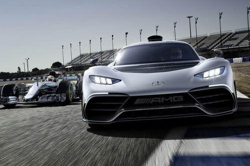 Siêu xe Mercedes AMG One giao hàng đầu năm 2021
