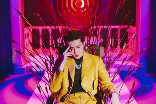 EXO trở lại với MV đầy ma mị