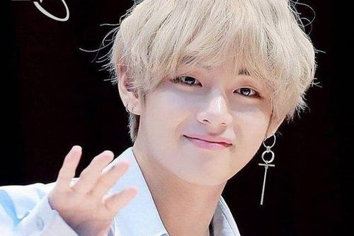 Mỹ nam BTS tiết lộ chu trình dưỡng da trước khi đi ngủ