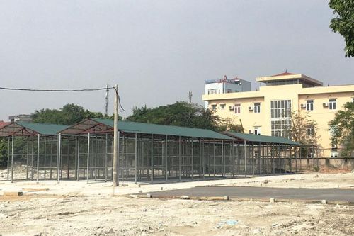 Khắc phục vụ cháy chợ Tó, huyện Đông Anh: Vì sao tiểu thương không vào chợ tạm?