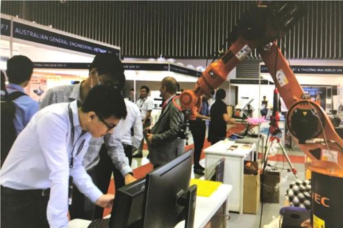 Gần 500 gian hàng tham gia Triển lãm Sản phẩm công nghiệp hỗ trợ Việt Nam
