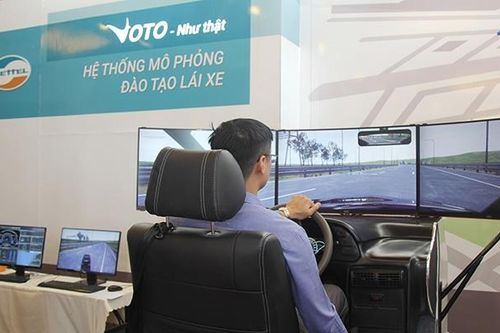 Ra mắt hệ thống mô phỏng đào tạo lái xe ô-tô chuẩn quốc tế của Việt Nam