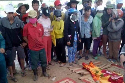 19 học sinh rủ nhau tắm hồ, 2 em đuối nước thương tâm