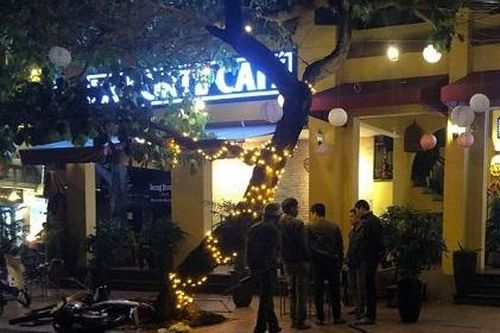 Thừa Thiên Huế: Truy tìm nhóm côn đồ chém 2 người trọng thương